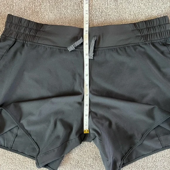 NWOT Patagonia Women’s Nine Trails Shorts 6” - Picture 13 of 14